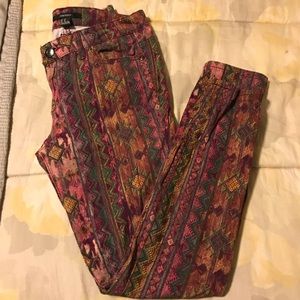 NWOT Forever 21 funky stretch skinny jean